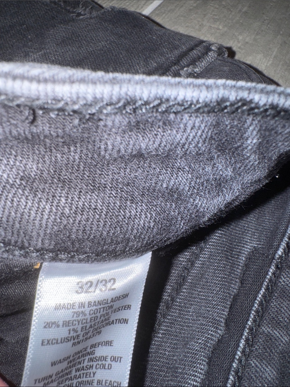 Aeropostale Black Distressed Stacked Skinny Jeans for Men - Picture 3 of 4